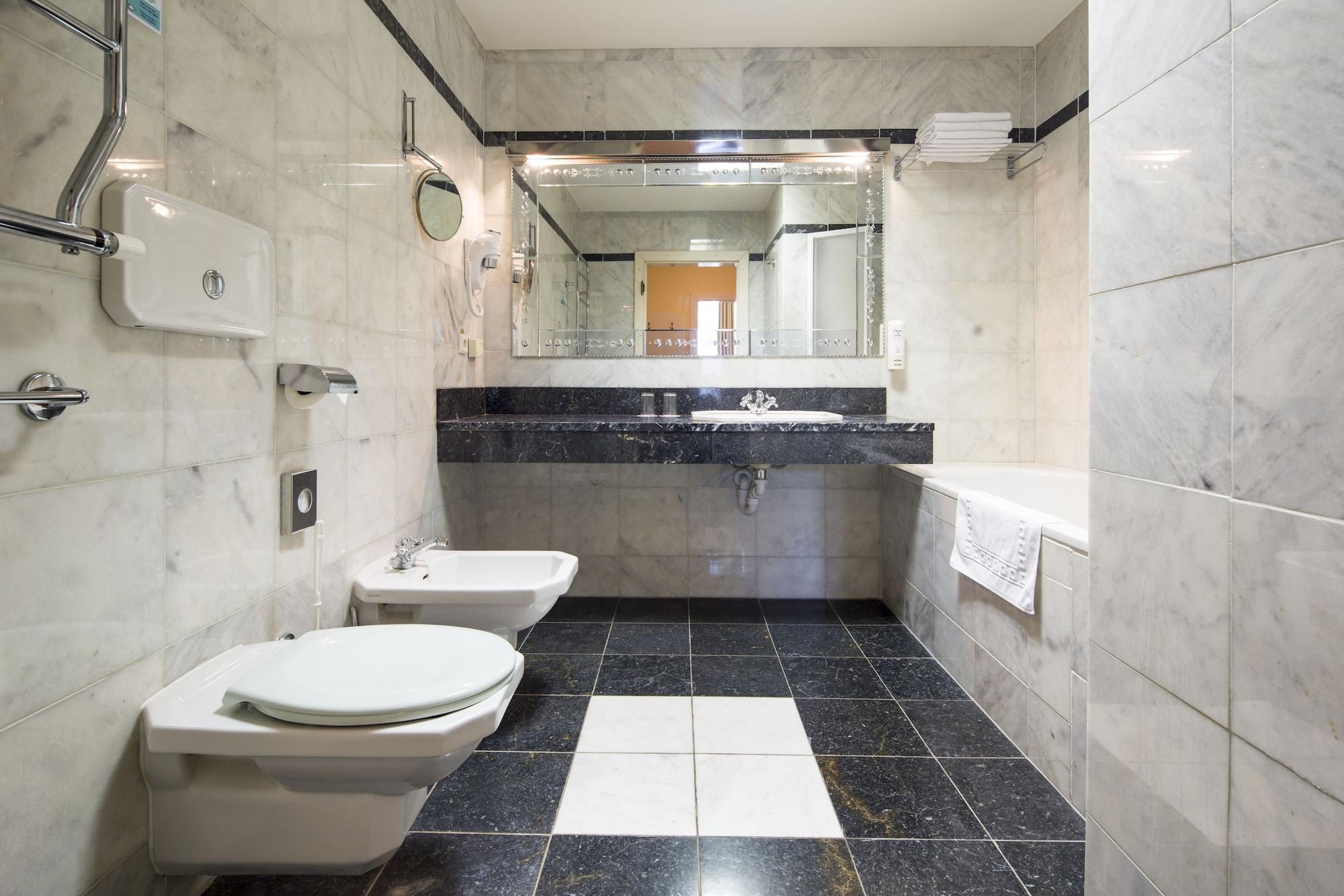 Hotel Orea Palace Zvon 4*
